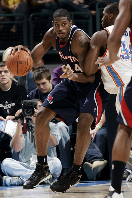 人首个主力 人首个主力